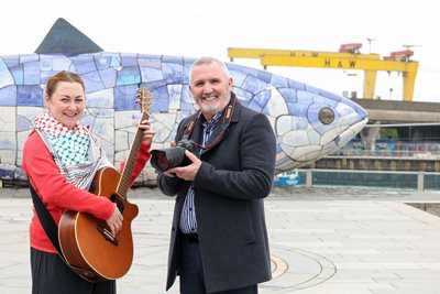 Caoimhe O’Connell from the Oh Yeah Music Centre joined Danny Power, Chair of Belfast Learning City at Belfast’s Big Fish, also known as the Salmon of Knowledge. 