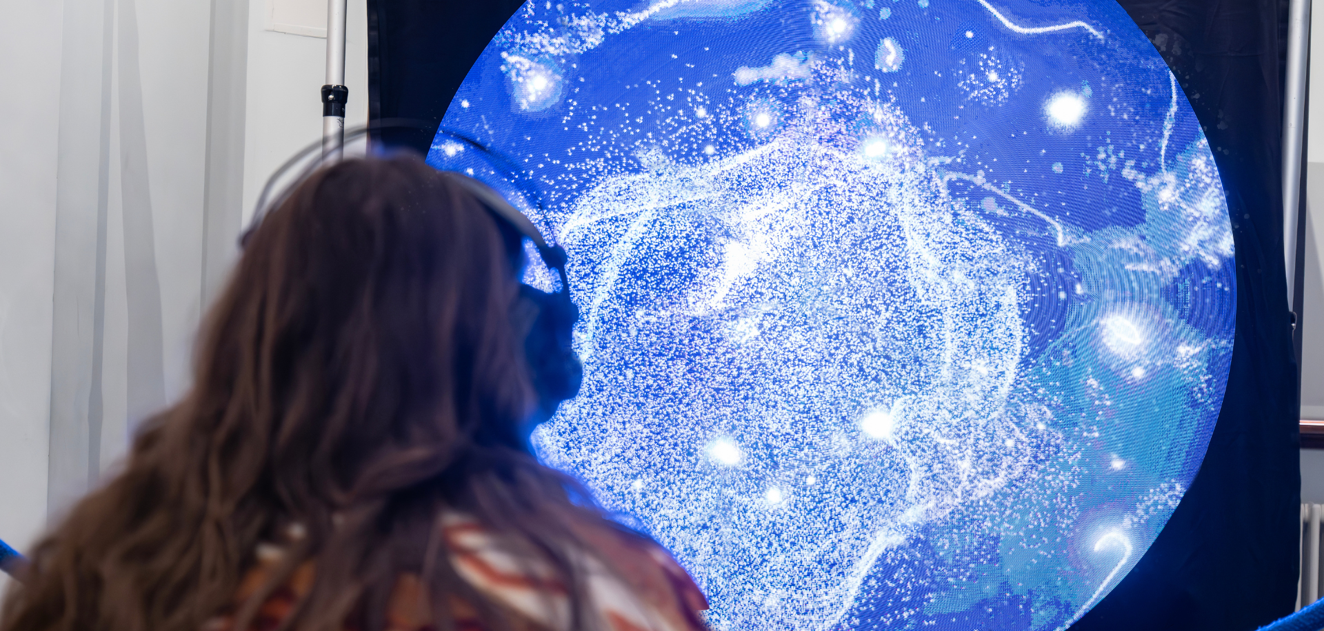 Woman trying out the StoryDreamer experience