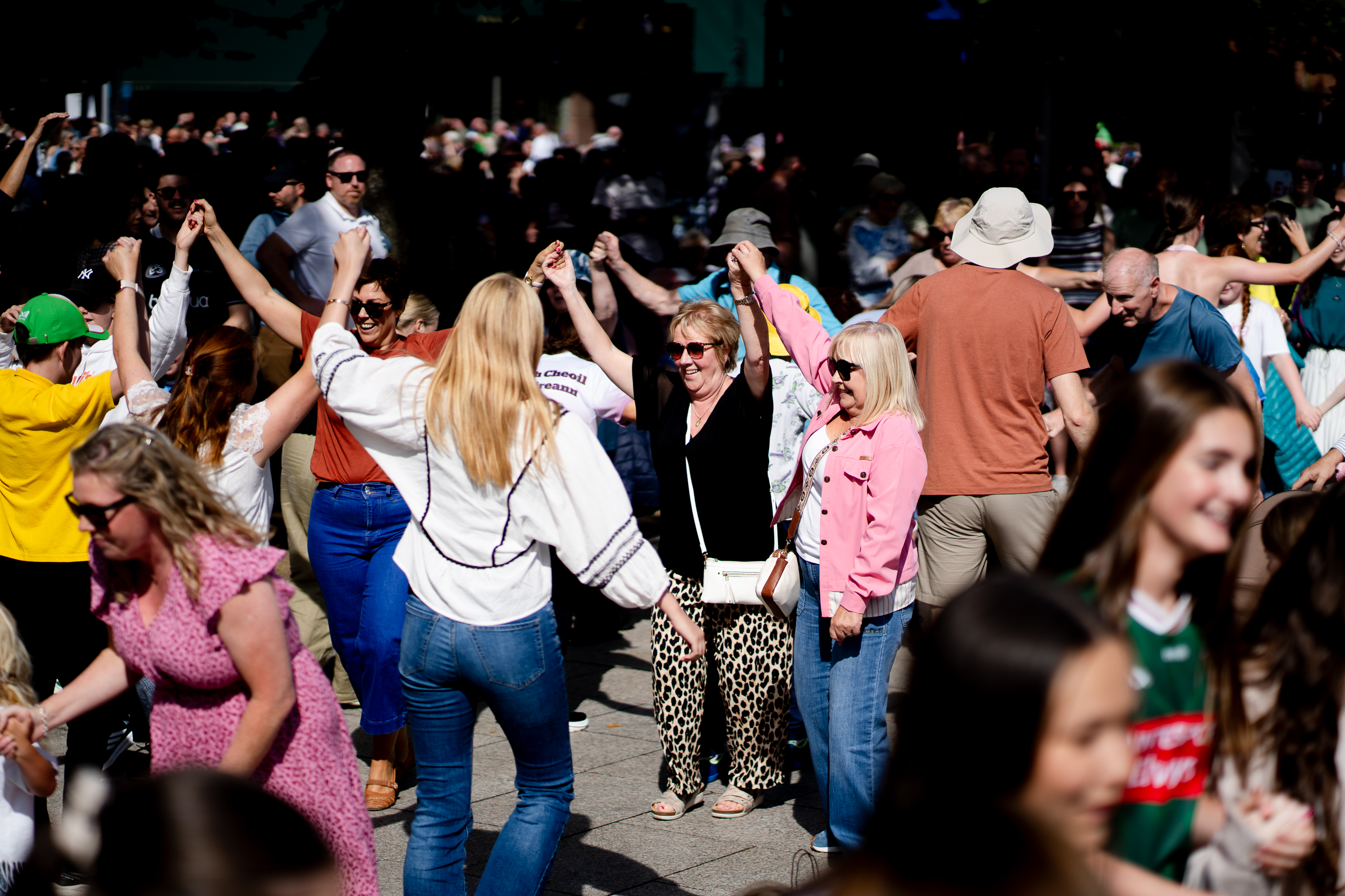 Crowds enjoy the open air céilí at City Hall during Fleadh